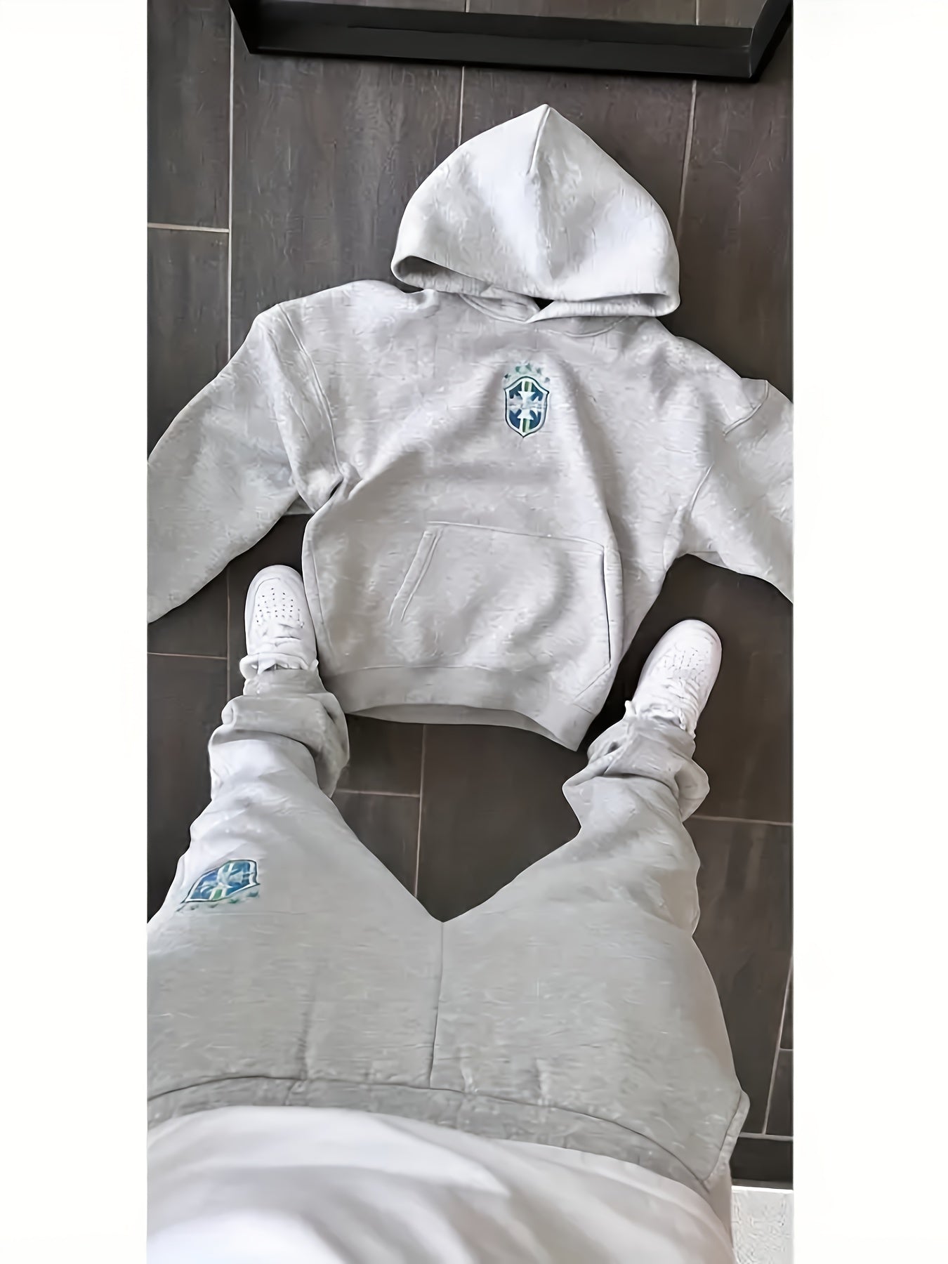 ESSE Men’s Gray Geometric Tracksuit – Hoodie & Sweatpants Set