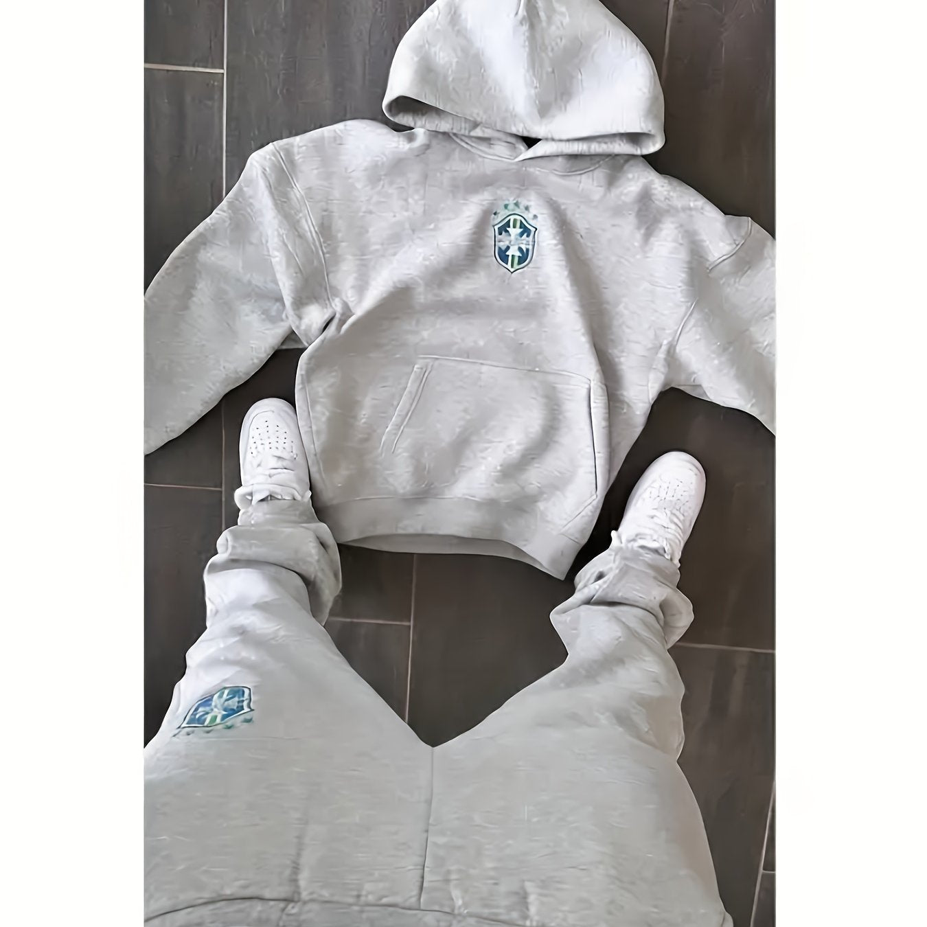 ESSE Men’s Gray Geometric Tracksuit – Hoodie & Sweatpants Set