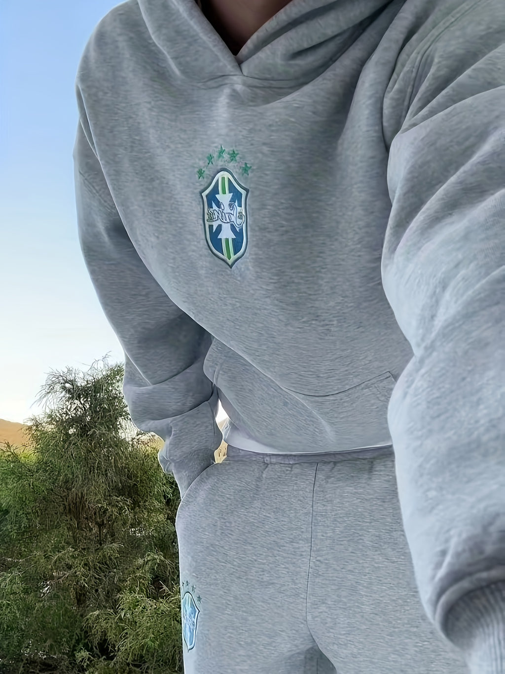 ESSE Men’s Gray Geometric Tracksuit – Hoodie & Sweatpants Set