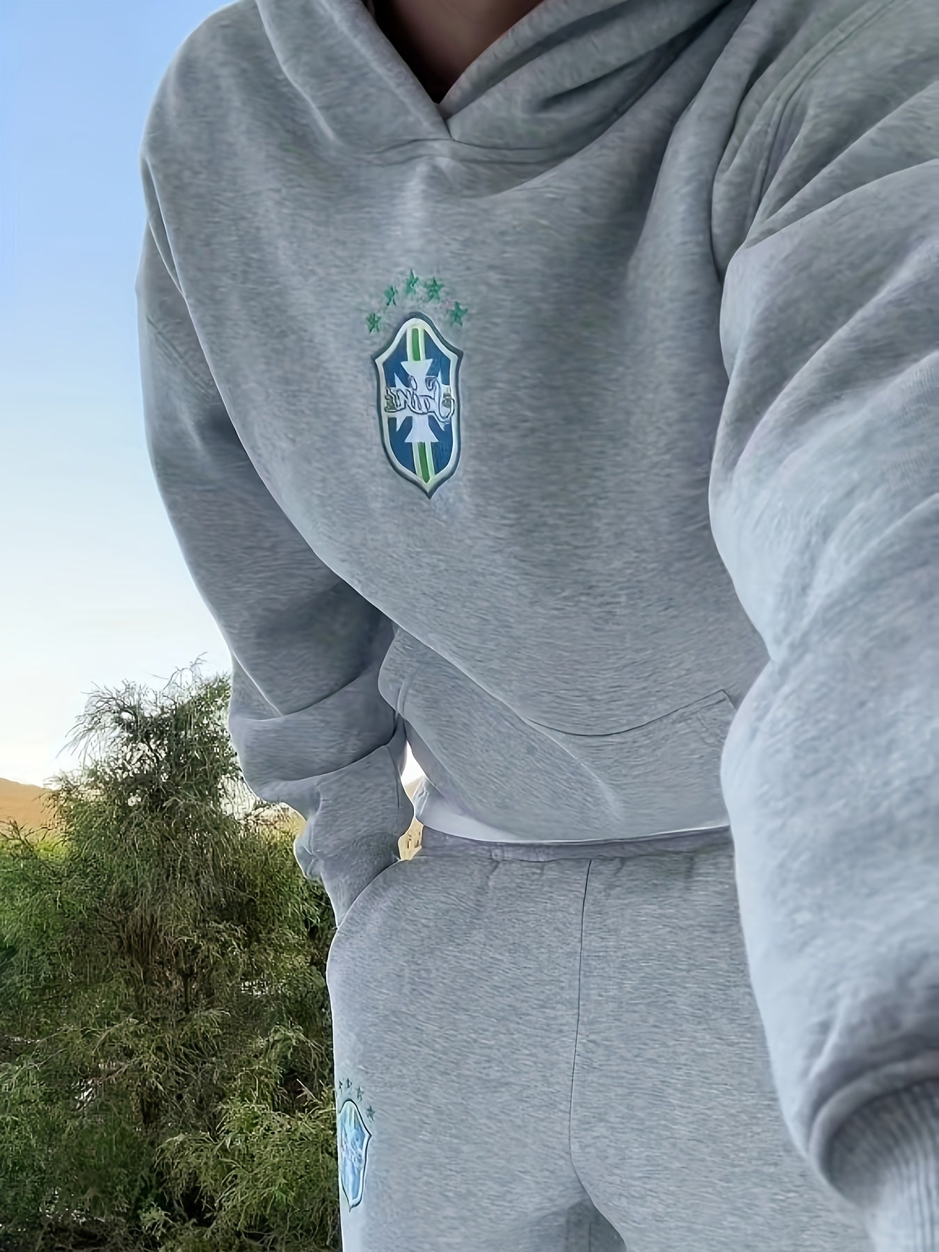 ESSE Men’s Gray Geometric Tracksuit – Hoodie & Sweatpants Set